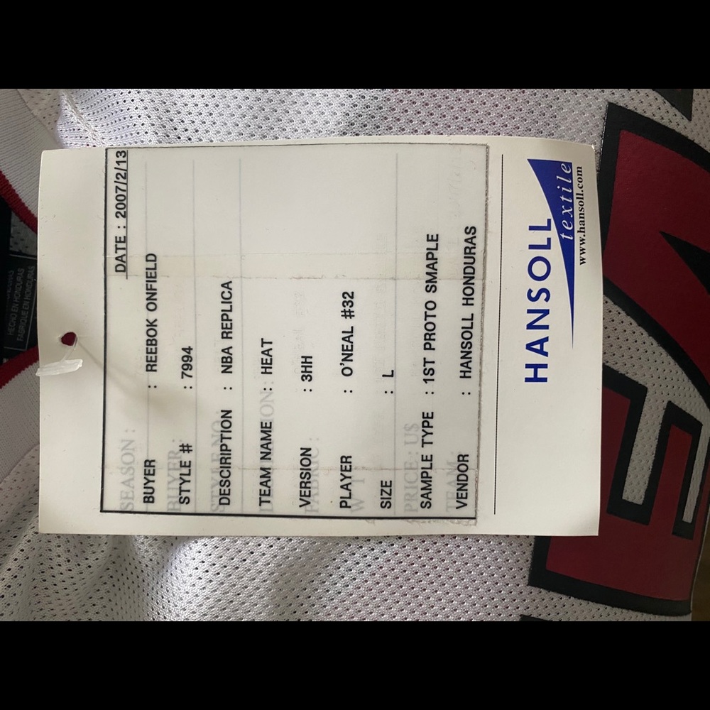 Miami Heat Replica Home Jersey - Shaquille O’Neal - Picture 2 of 3